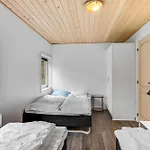 Large Pool House For 20 People, Where Hunting Is Allowed In The Adjacent Forest Brande