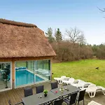 Large Pool House For 20 People, Where Hunting Is Allowed In The Adjacent Forest Prázdninový dům *