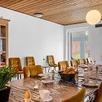 Large Pool House For 20 People, Where Hunting Is Allowed In The Adjacent Forest Prázdninový dům