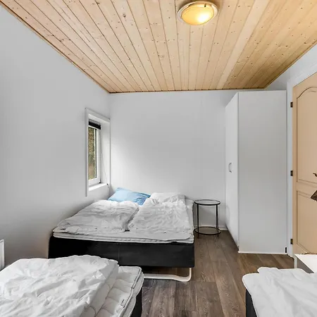 Large Pool House For 20 People, On A Large Natural Plot With Associated Forest Area Brande