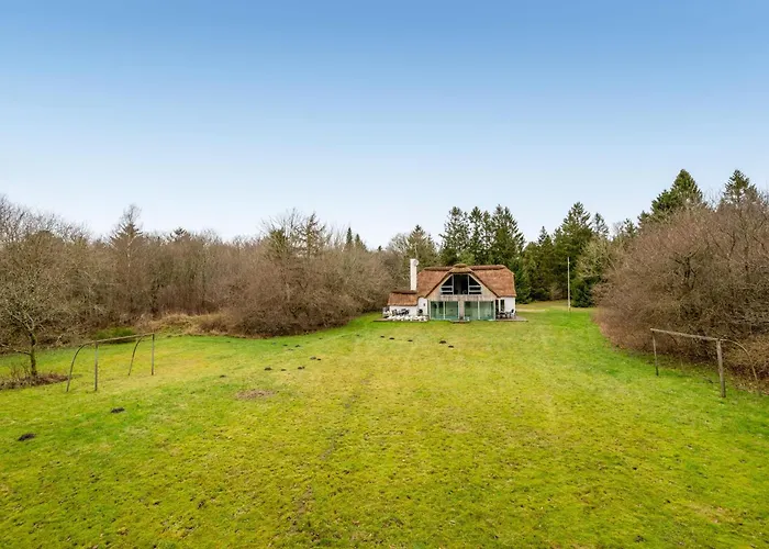 Feriehus Large Pool House For 20 People, Where Hunting Is Allowed In The Adjacent Forest *